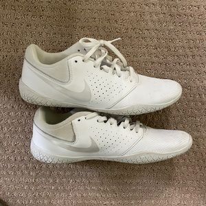 Nike sideline cheer shoe